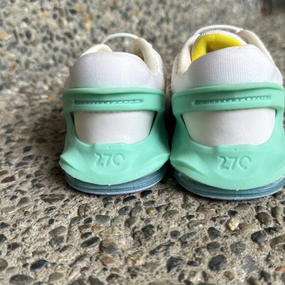 Nike Air Max 270 kids size 5C - Picture 6 of 9